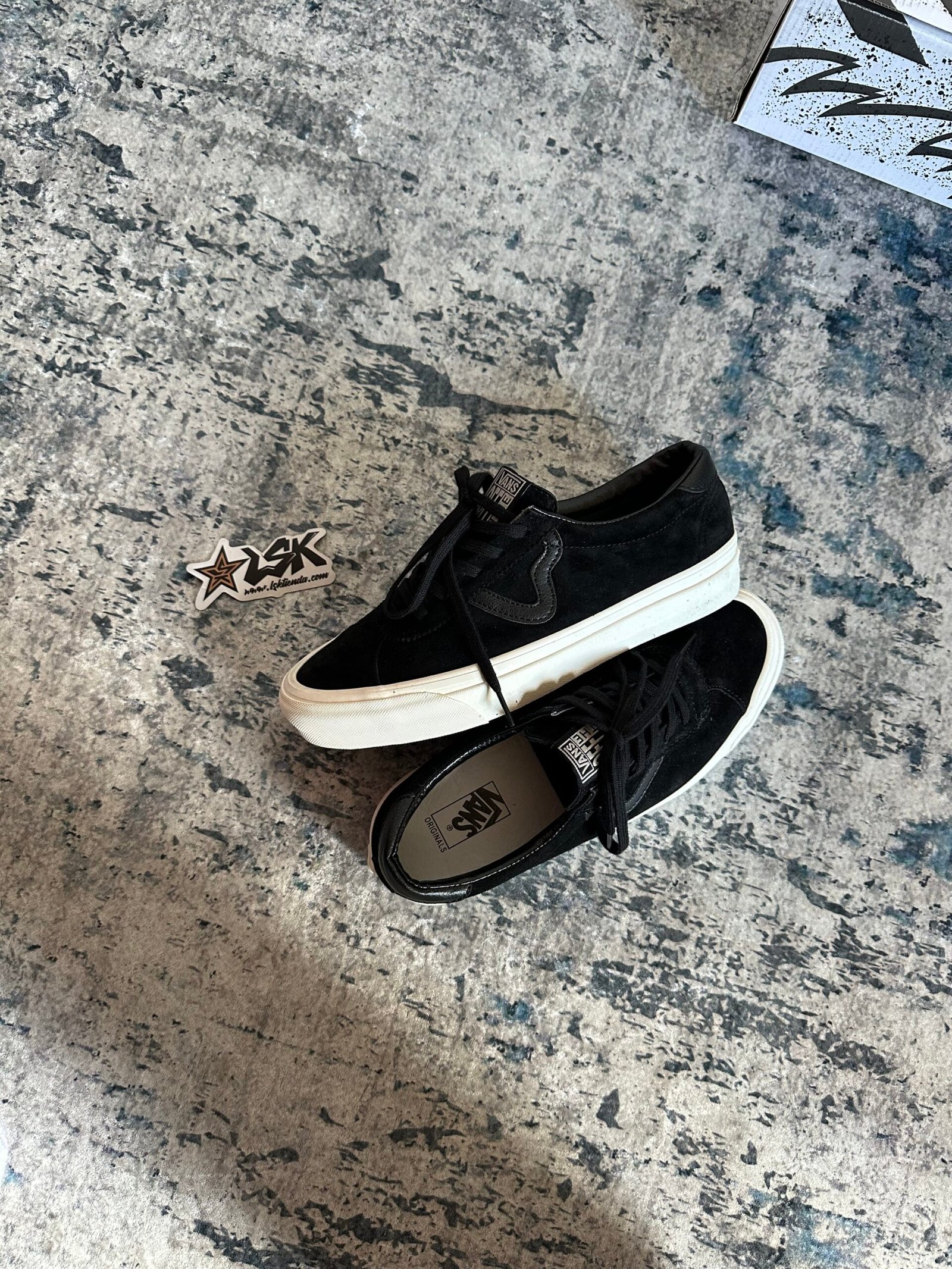 Tenis Vans Suede Sport Style 73 Gamuza Negros / Blancos