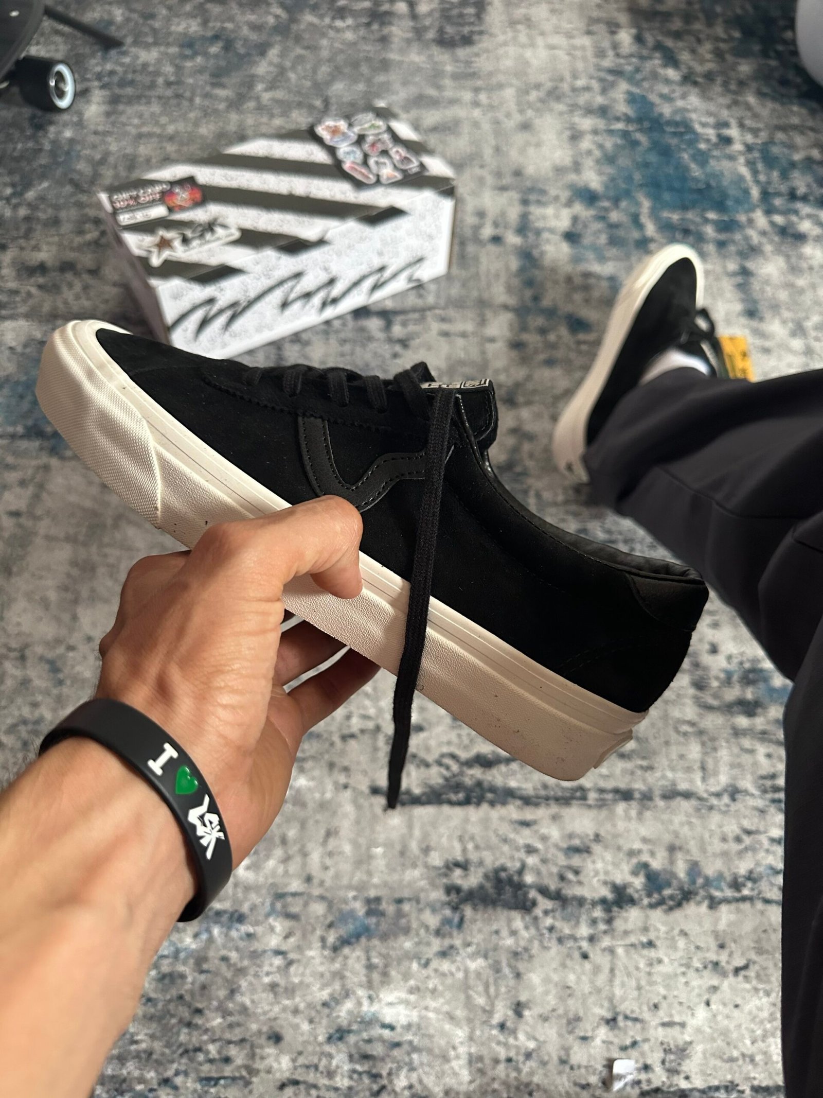 Tenis Vans Suede Sport Style 73 Gamuza Negros / Blancos