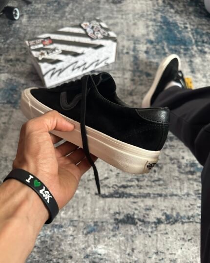 Tenis Vans Suede Sport Style 73 Gamuza Negros / Blancos