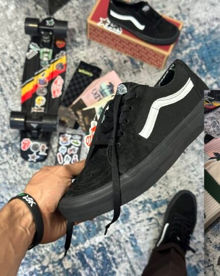 Tenis Clasicos De Gamuza Negros Sk8-Low Vans Unisex