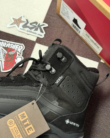 Bota Vans Ultra Range Exo Mte Negros (All Black) Hombre