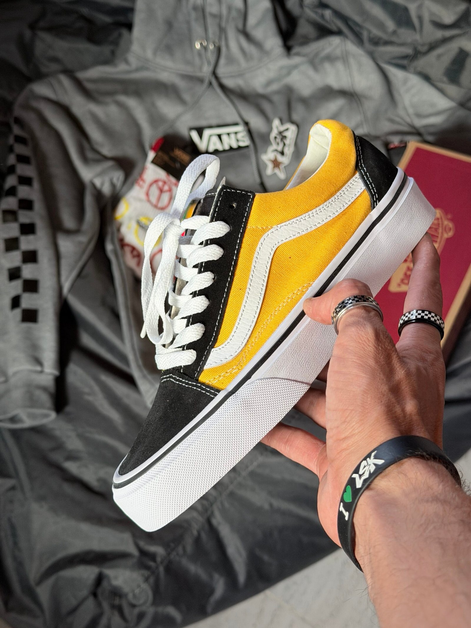 Tenis Vans Old Skool Amarillos/Negros Unisex