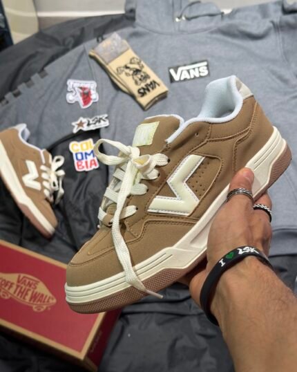 Tenis Chunky Vans Upland  Arena Unisex (Gum)