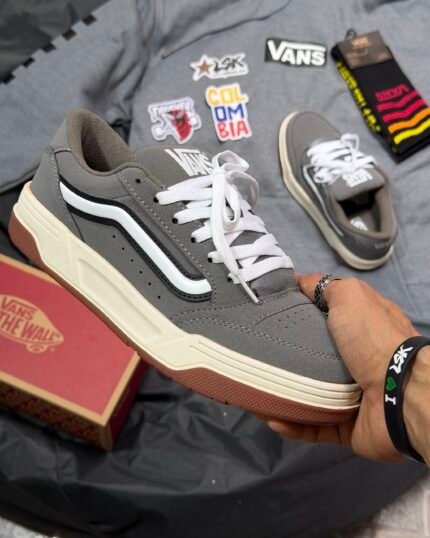 Tenis Chunky Vans Hylane Gris Blanco Negro