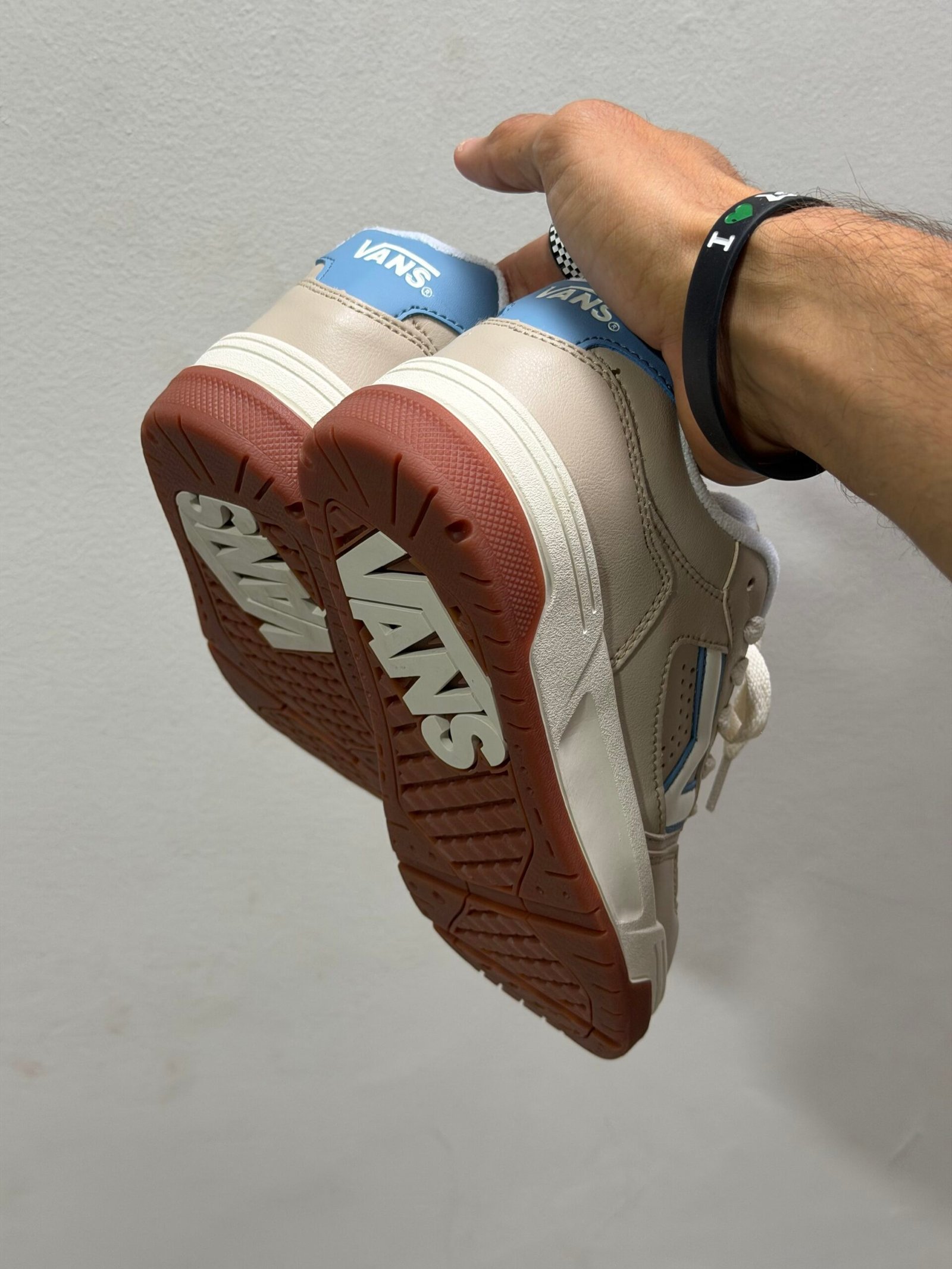 Tenis Chunky Vans Upland Azul Crema unisex (Gum)