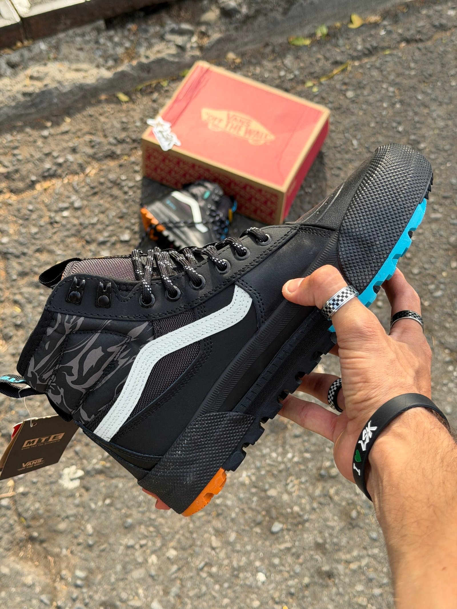 Bota Vans Sk8 Hi Gore-Tex Mte-3 Negro azul Hombre